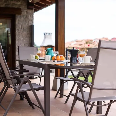 Senda – Jardín Con Vistas Cerca De * Llanes