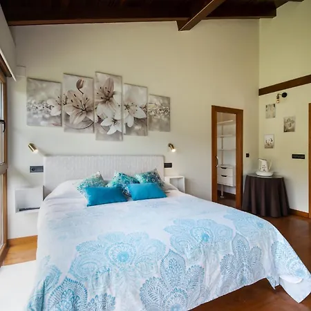 Senda – Jardín Con Vistas Cerca De * Llanes