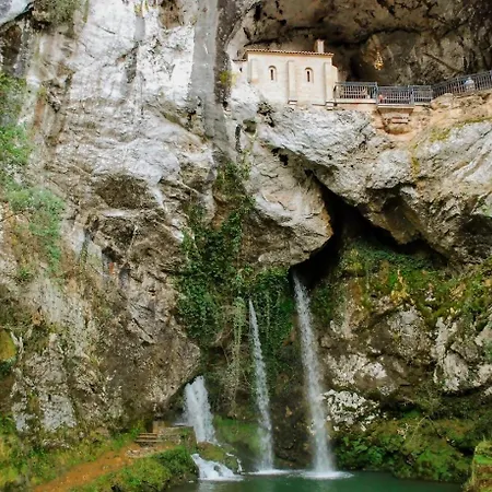 Senda – Jardín Con Vistas Cerca De *